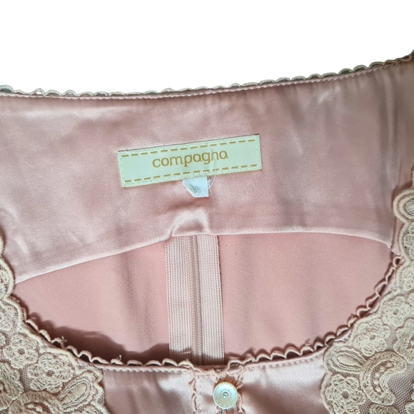 Size- S, compagna pink crop top for women - Picture 3 of 5